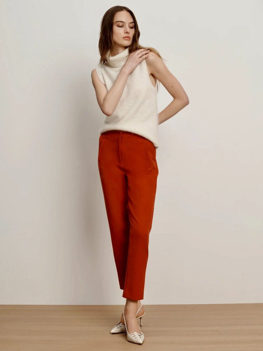 Gorgeous red slim pants - NWT Veronica Beard size 4